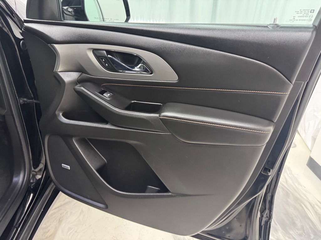 Photo 12 of this CHEVROLET TRAVERSE
