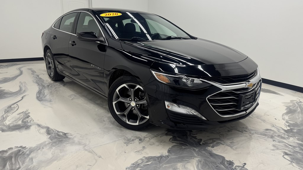 Photo 2 of this CHEVROLET MALIBU