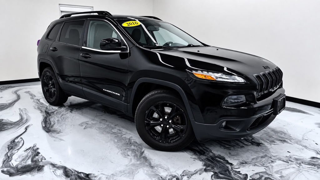 Photo 2 of this JEEP CHEROKEE