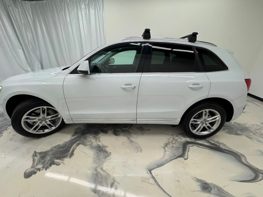 Photo 5 of this AUDI Q5