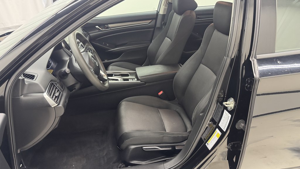 Photo 16 of this HONDA ACCORD