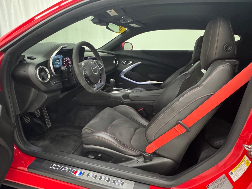 Photo 15 of this CHEVROLET CAMARO