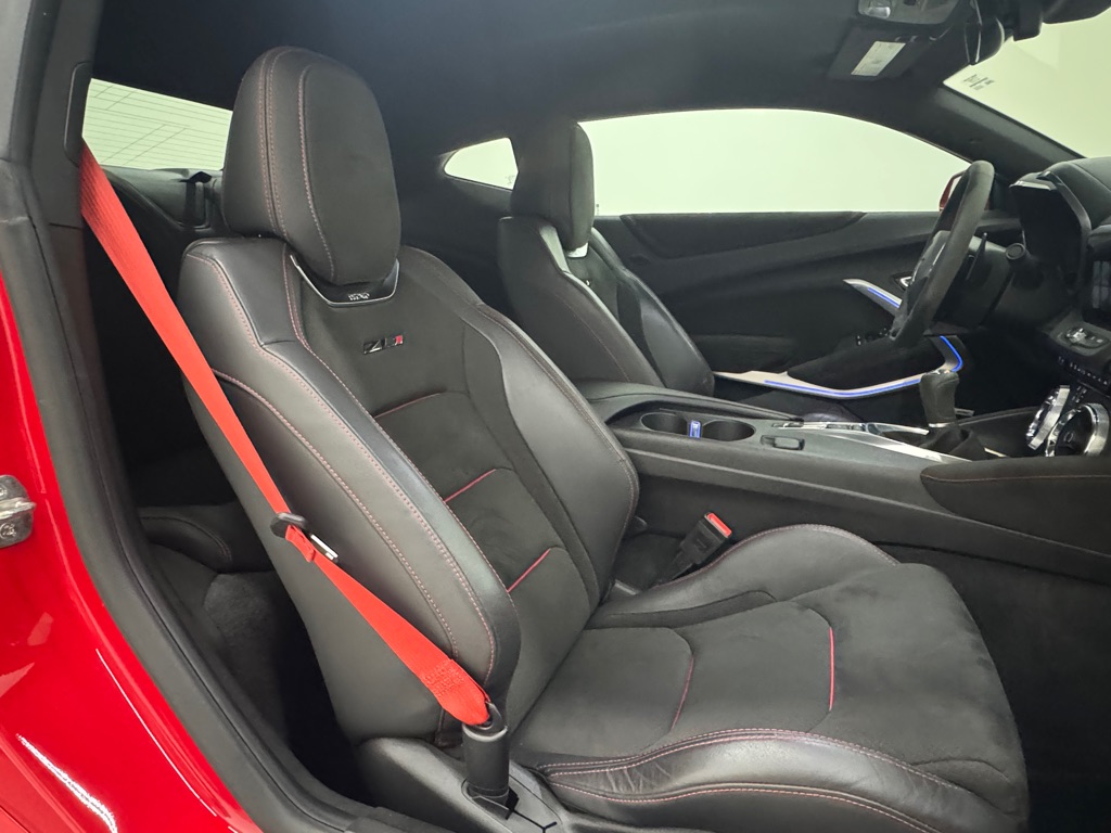 Photo 13 of this CHEVROLET CAMARO