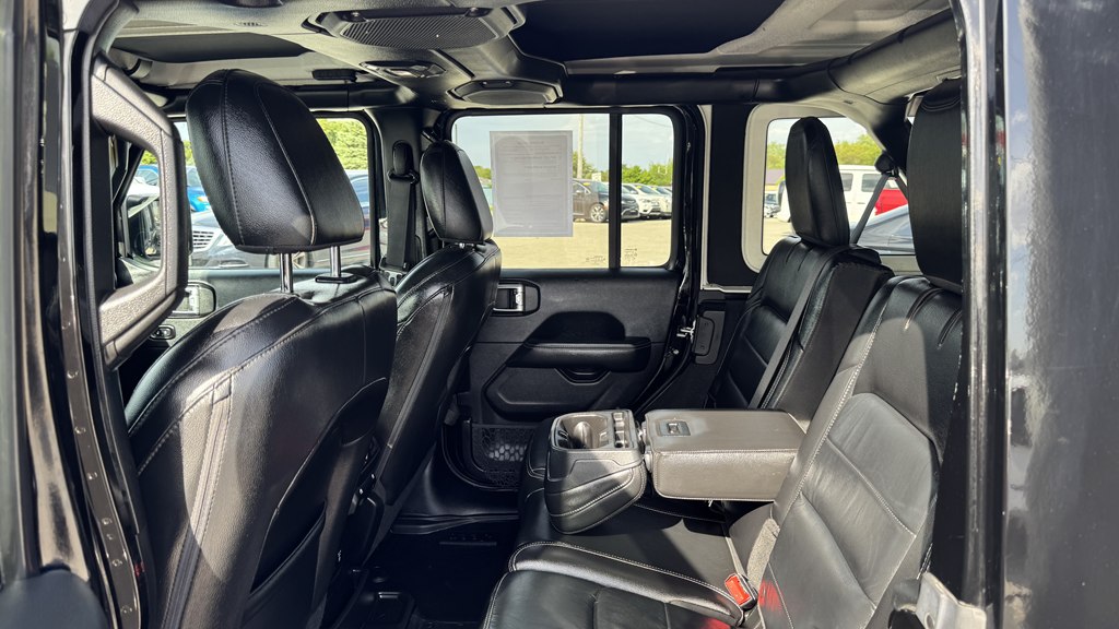 Photo 22 of this JEEP WRANGLER UNLIMI