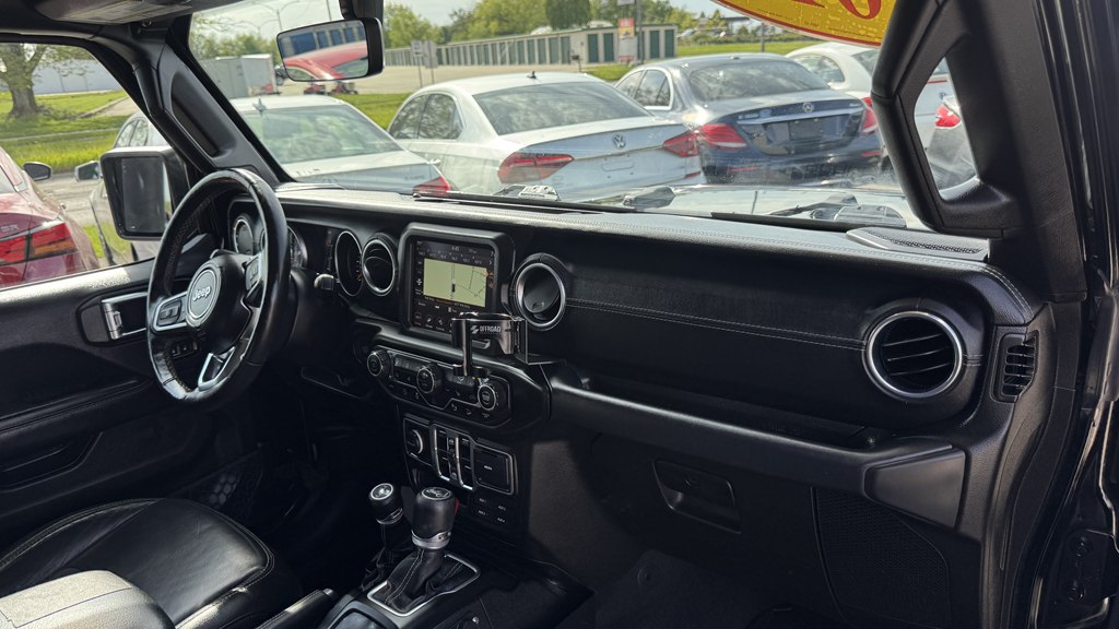 Photo 27 of this JEEP WRANGLER UNLIMI