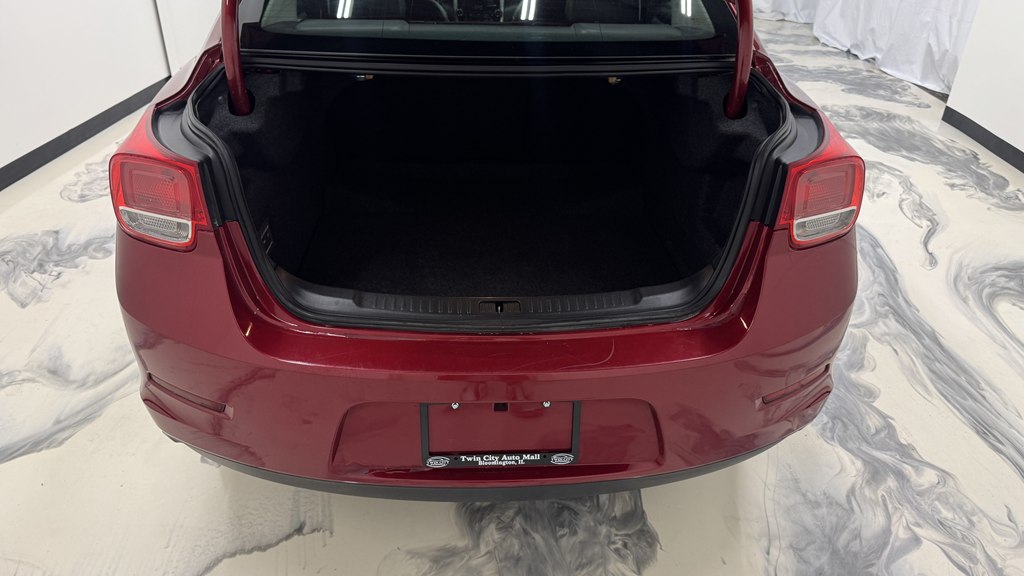 Photo 11 of this CHEVROLET MALIBU