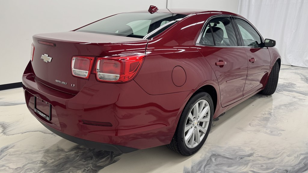 Photo 9 of this CHEVROLET MALIBU
