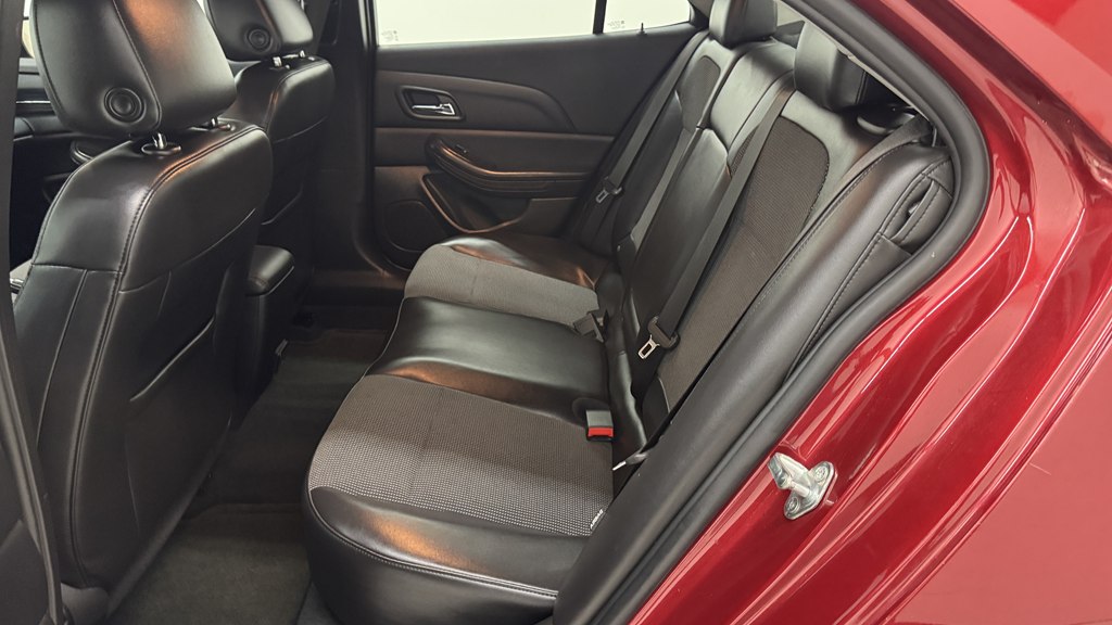 Photo 22 of this CHEVROLET MALIBU