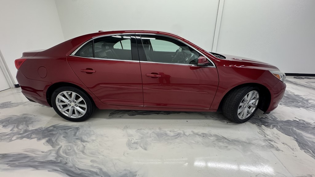 Photo 10 of this CHEVROLET MALIBU