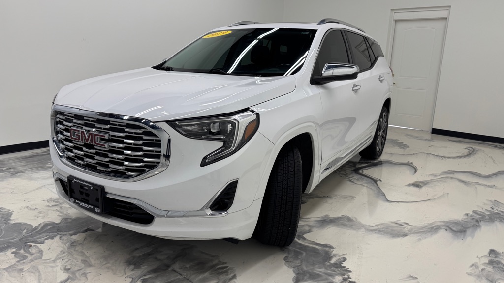 Photo 4 of this GMC TERRAIN