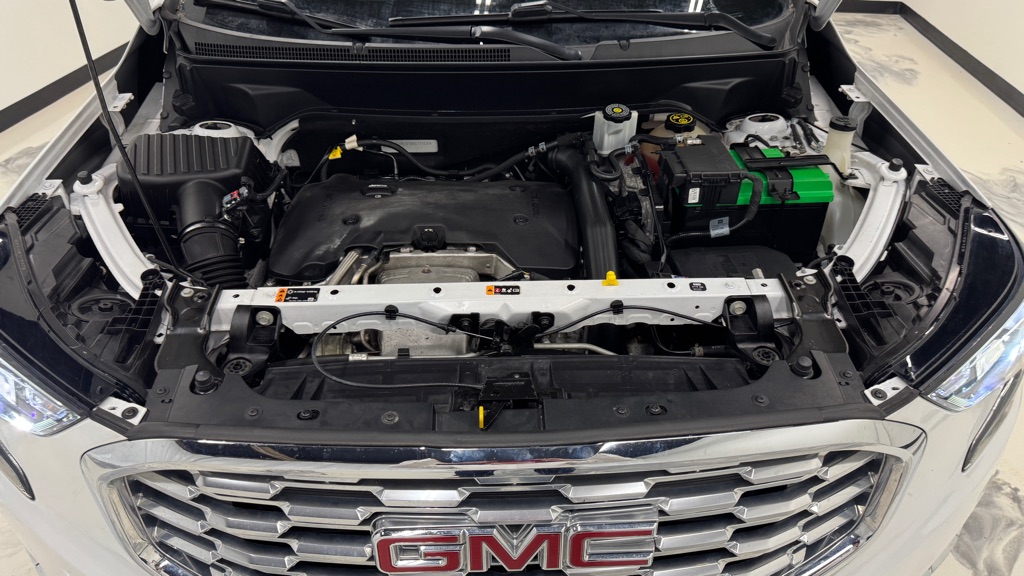 Photo 20 of this GMC TERRAIN