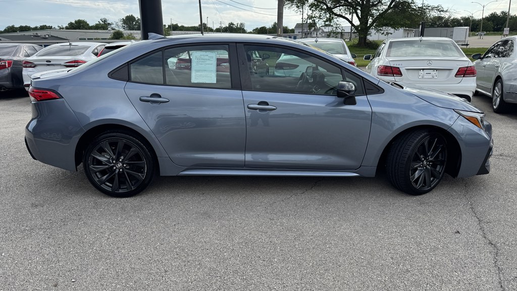Photo 9 of this TOYOTA COROLLA
