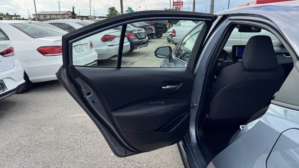 Photo 21 of this TOYOTA COROLLA