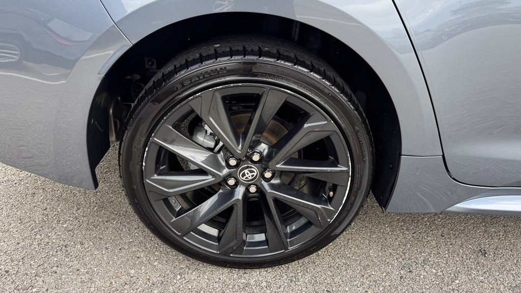 Photo 13 of this TOYOTA COROLLA