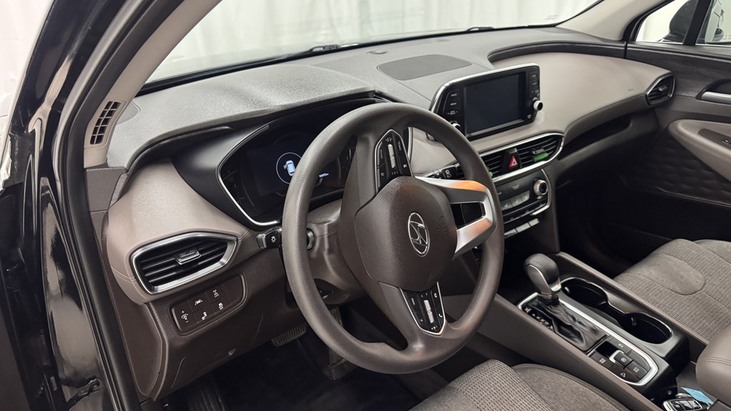 Photo 14 of this HYUNDAI SANTA FE