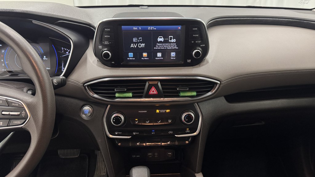 Photo 18 of this HYUNDAI SANTA FE