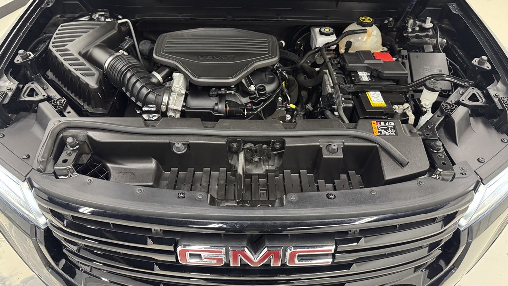 Photo 13 of this GMC ACADIA