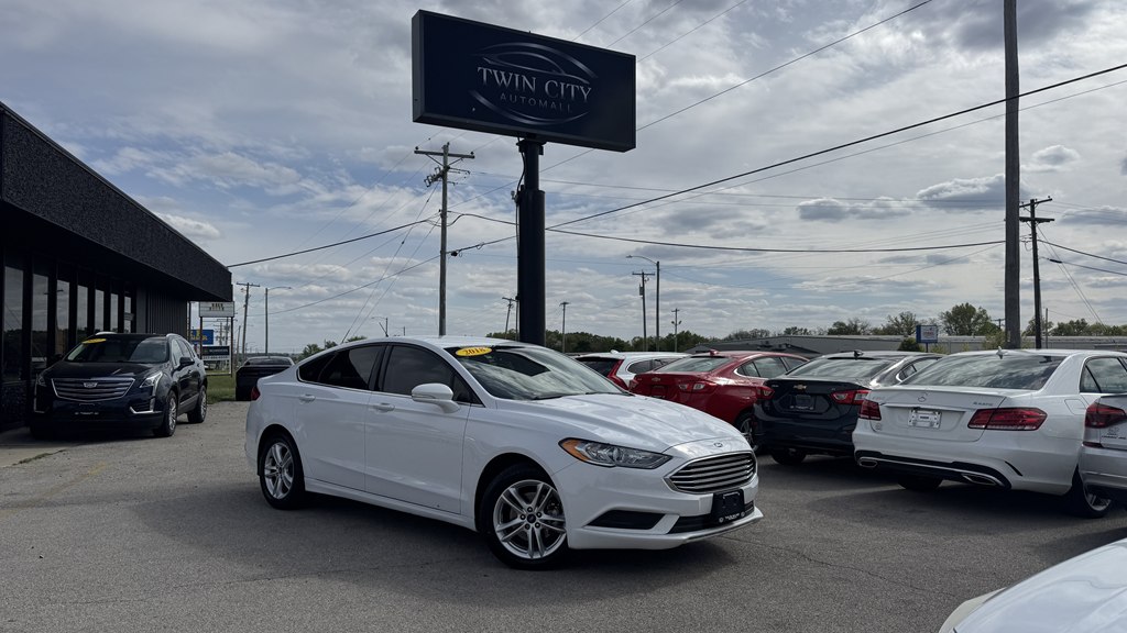 2018 Ford Fusion SE FWD's photo