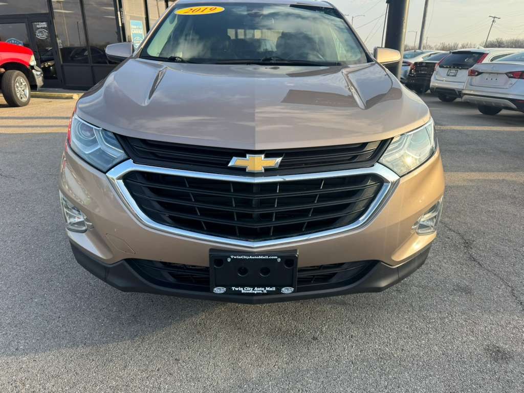 Photo 3 of this CHEVROLET EQUINOX