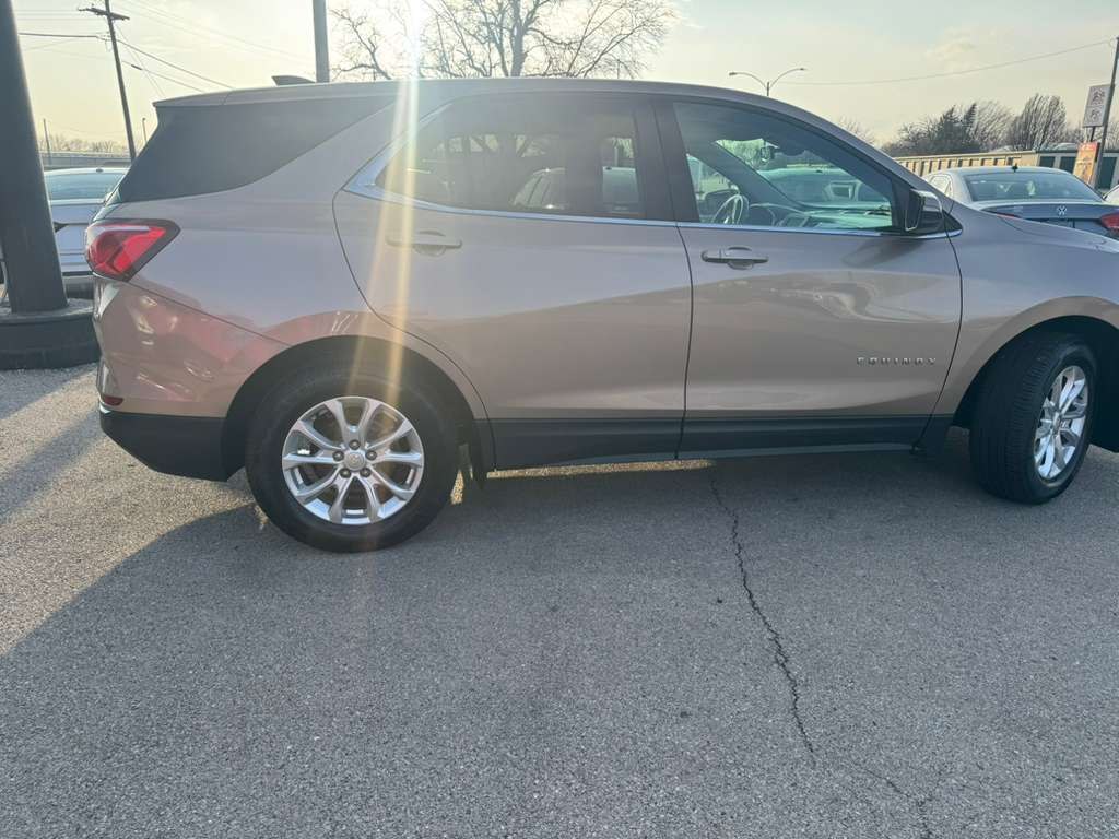 Photo 8 of this CHEVROLET EQUINOX