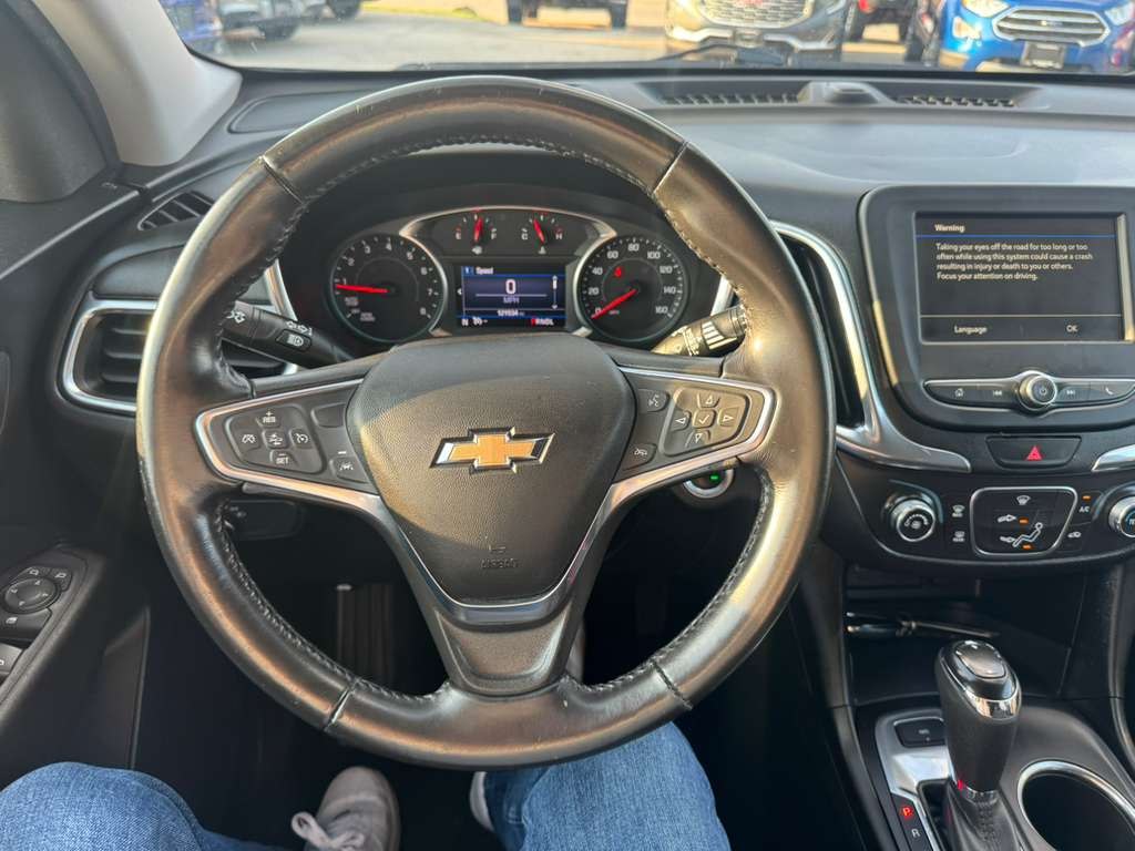 Photo 27 of this CHEVROLET EQUINOX