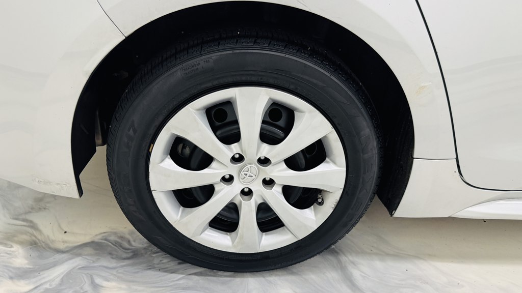 Photo 12 of this TOYOTA COROLLA