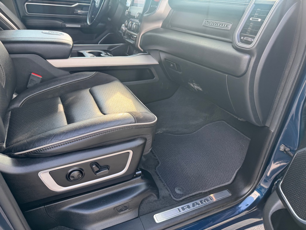Photo 15 of this RAM 1500