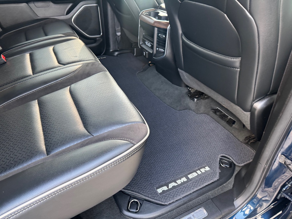 Photo 18 of this RAM 1500