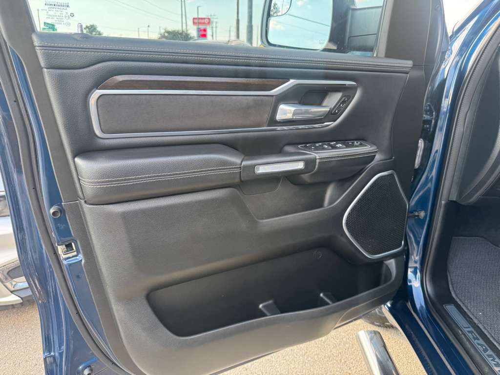 Photo 24 of this RAM 1500