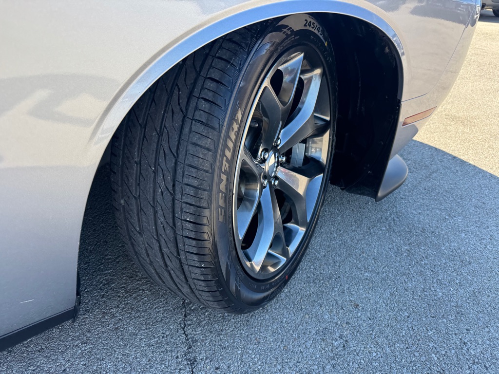 Photo 11 of this DODGE CHALLENGER
