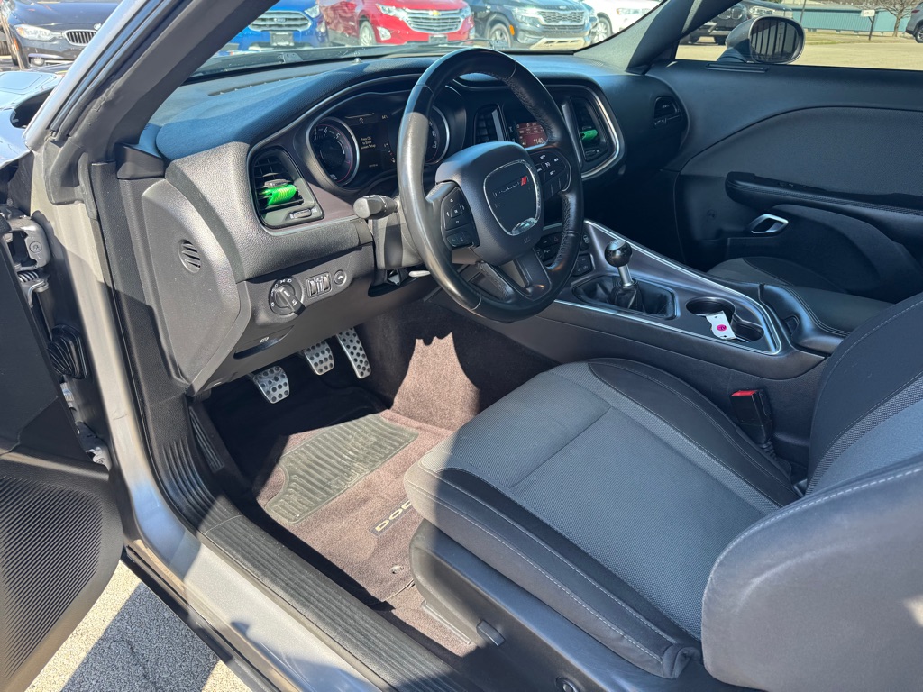 Photo 18 of this DODGE CHALLENGER