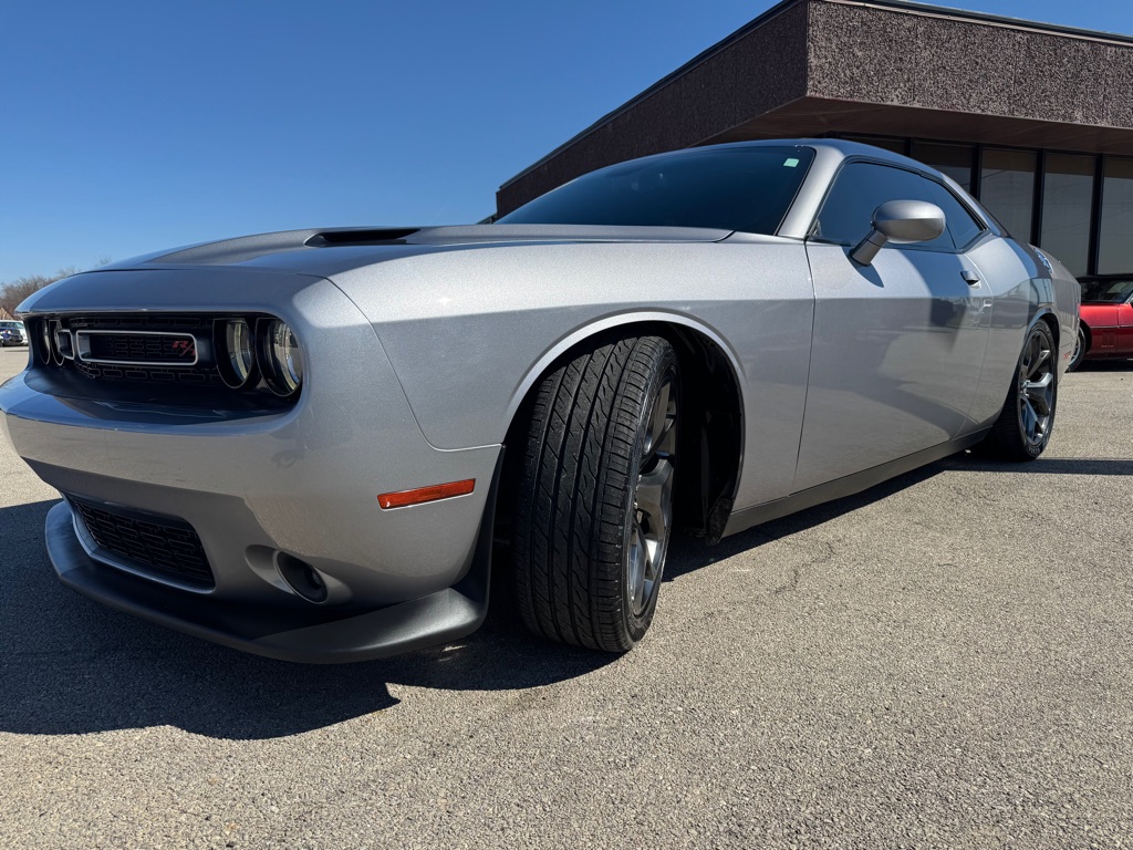 Photo 4 of this DODGE CHALLENGER
