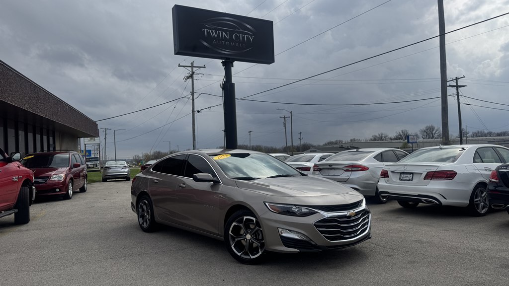 BRONZE 2023 Chevrolet Malibu LT with 1LT FWD Sedan Front-Wheel Drive Continuously Variable Transmission