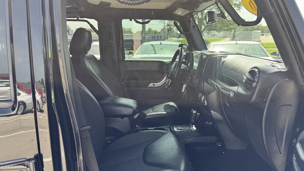 Photo 26 of this JEEP WRANGLER UNLIMI