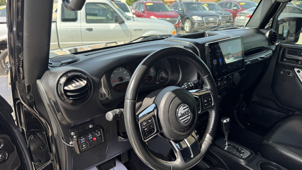 Photo 14 of this JEEP WRANGLER UNLIMI
