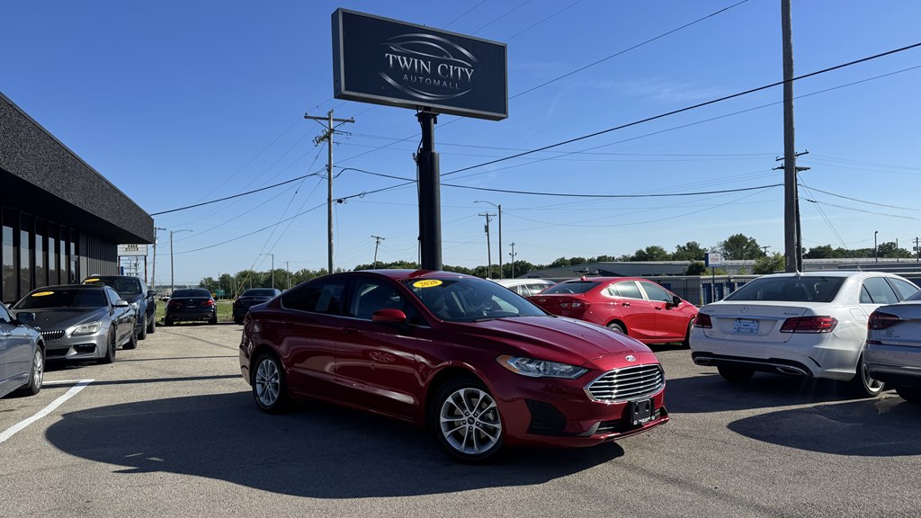 2020 Ford Fusion SE FWD's photo