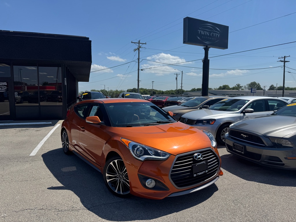 2016 Hyundai Veloster's photo