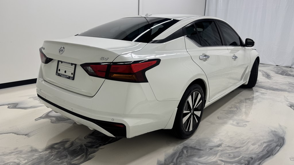 Photo 8 of this NISSAN ALTIMA