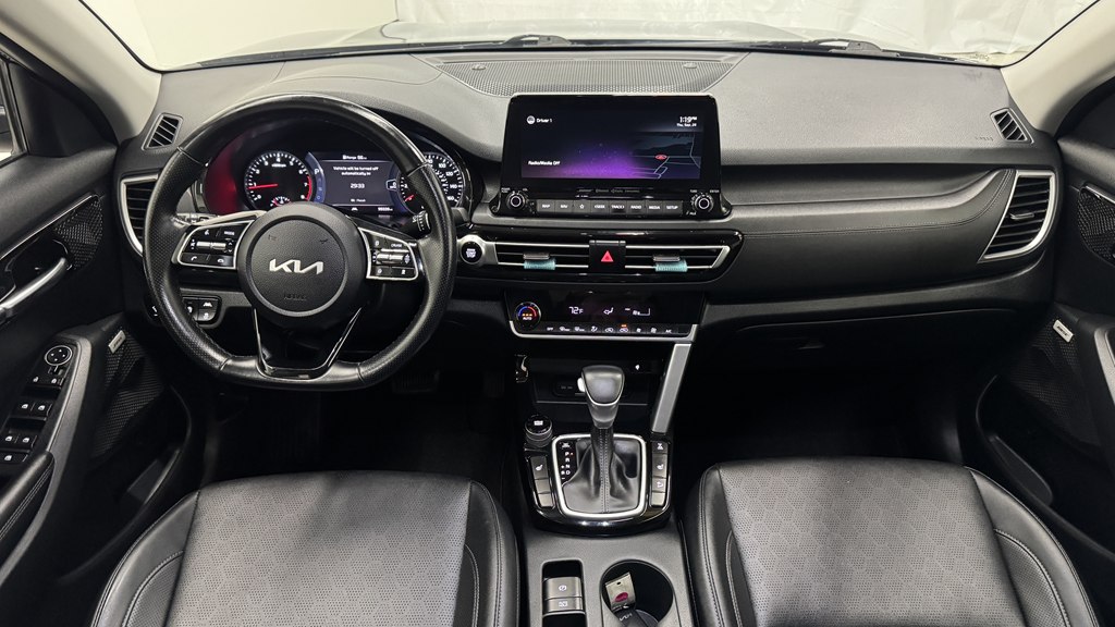 Photo 19 of this KIA SELTOS