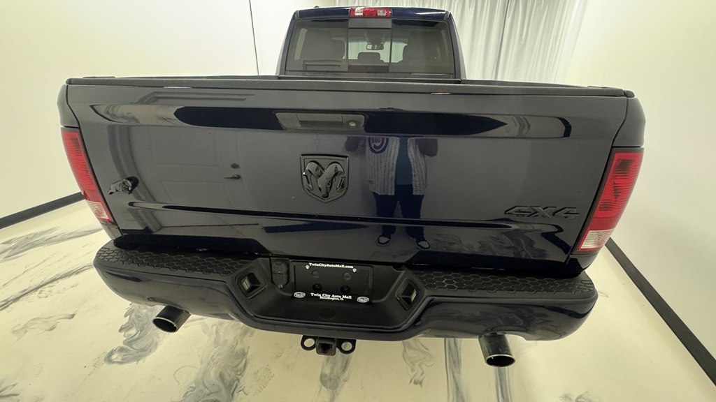 Photo 7 of this RAM 1500