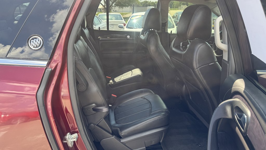 Photo 25 of this BUICK ENCLAVE
