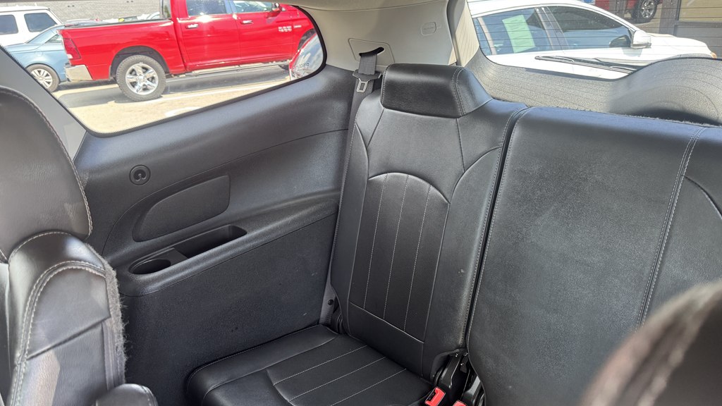 Photo 22 of this BUICK ENCLAVE