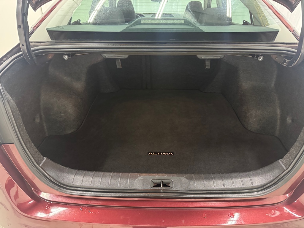 Photo 19 of this NISSAN ALTIMA