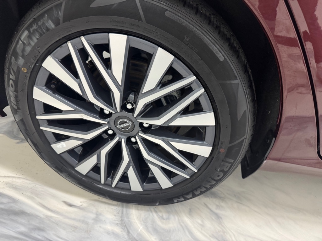 Photo 11 of this NISSAN ALTIMA