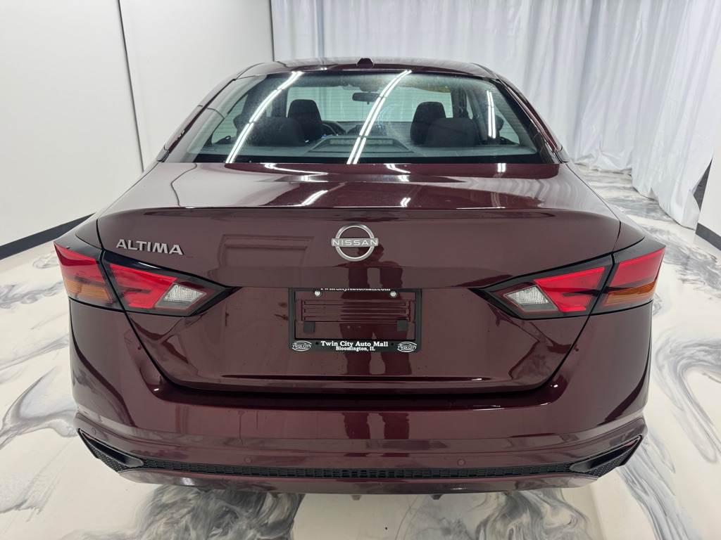 Photo 7 of this NISSAN ALTIMA