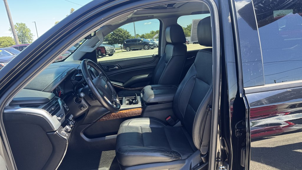 Photo 16 of this CHEVROLET TAHOE