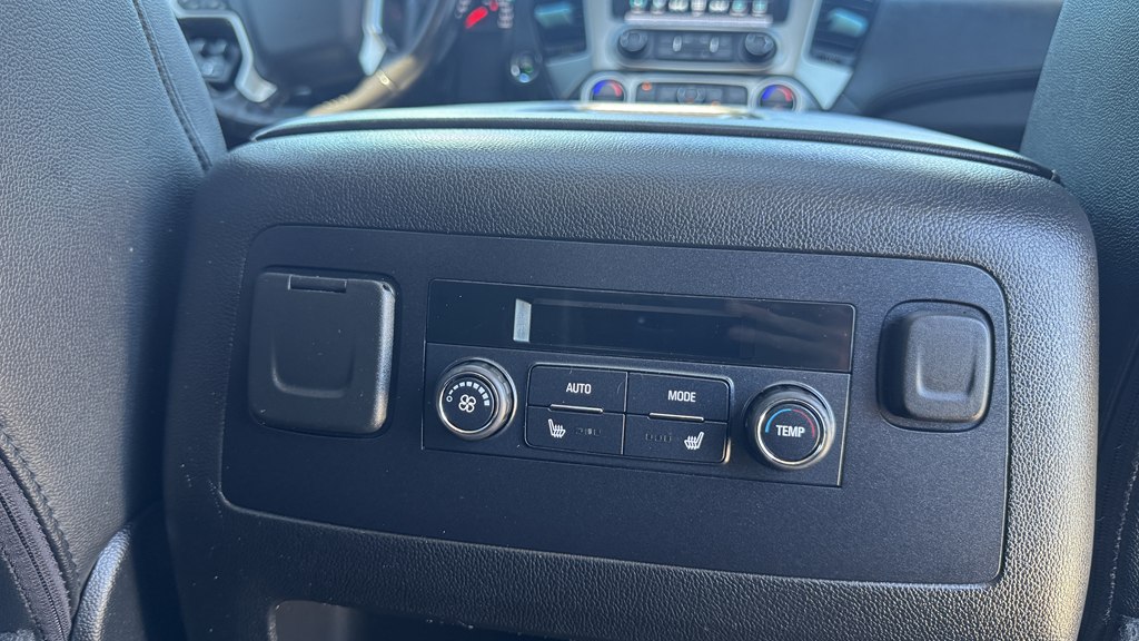 Photo 29 of this CHEVROLET TAHOE