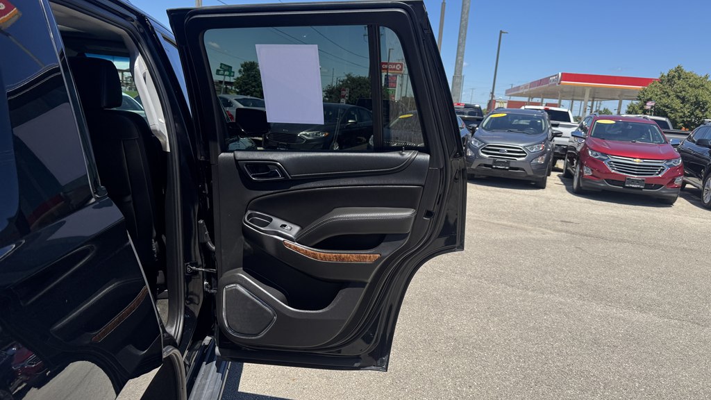 Photo 27 of this CHEVROLET TAHOE