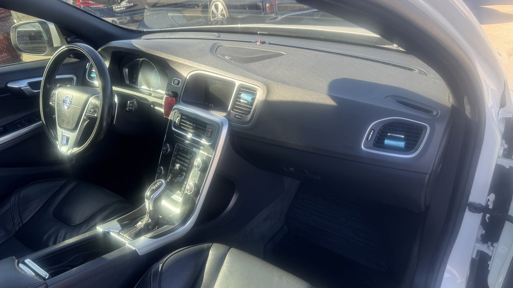 Photo 24 of this VOLVO V60