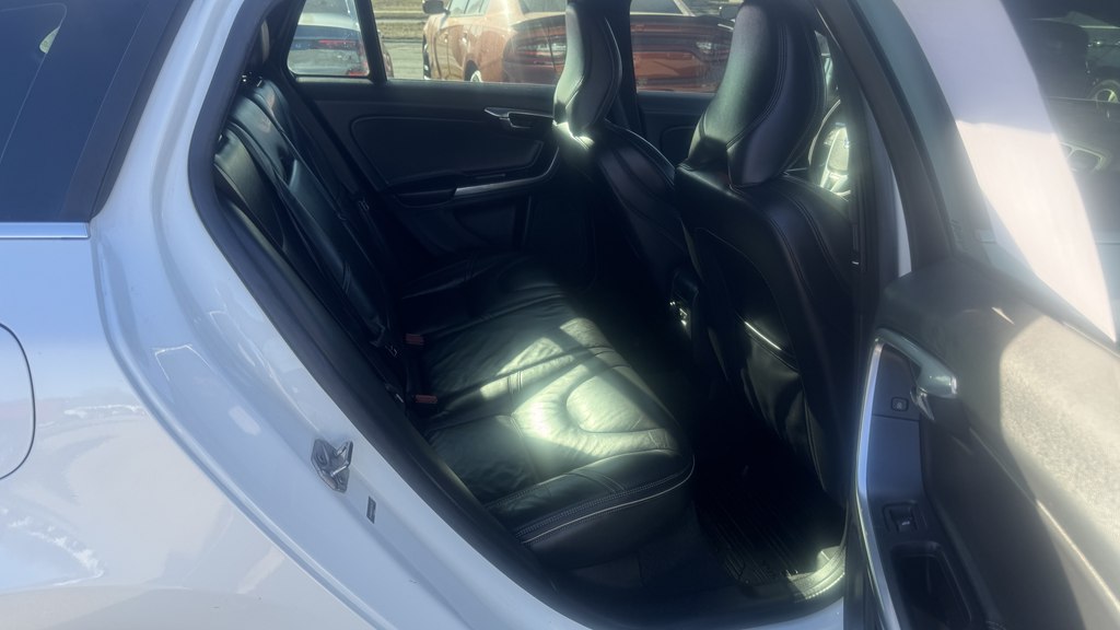Photo 22 of this VOLVO V60